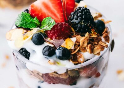 Honey, Yogurt & Berry Parfait