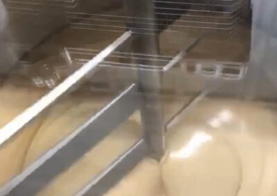 Just listen to that swirl… 🍯💫  Our Creamed Honey is stirred to silky perfection — thick, dreamy, and oh-so-satisfying to watch