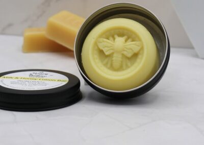 Celebrate the first day of Spring 🌸with our seasonal lotion bars