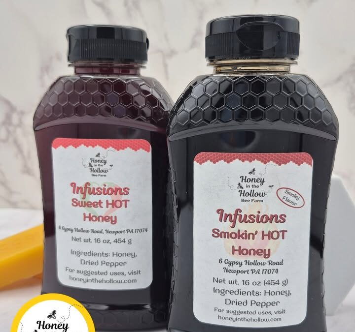🍯🌶️Now in the convenience of a 1 pound squeeze bottle, we have a limited supply of Sweet HOT and Smokin’ HOT honey